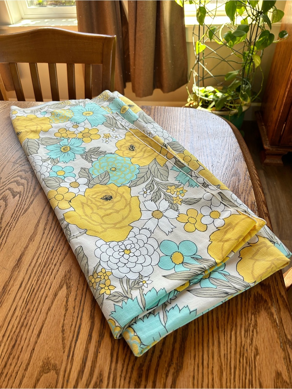 Vintage Yellow & Aqua Floral Tablecloth